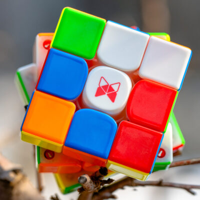 Mcubes QiYi X-man tornado v5 flagship uv 3x3 cube