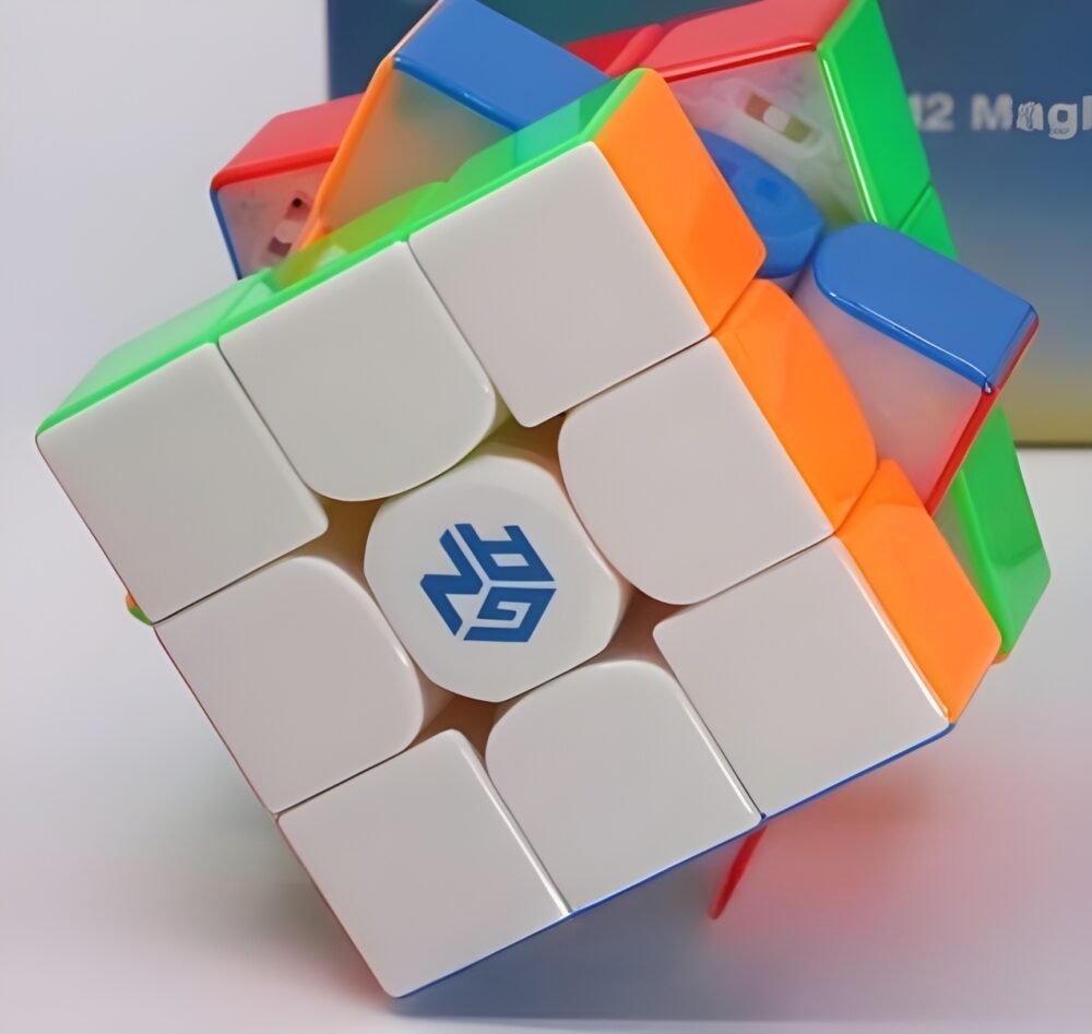 mcubes-gan-12-m-maglev-uv-3x3-cube-img-1