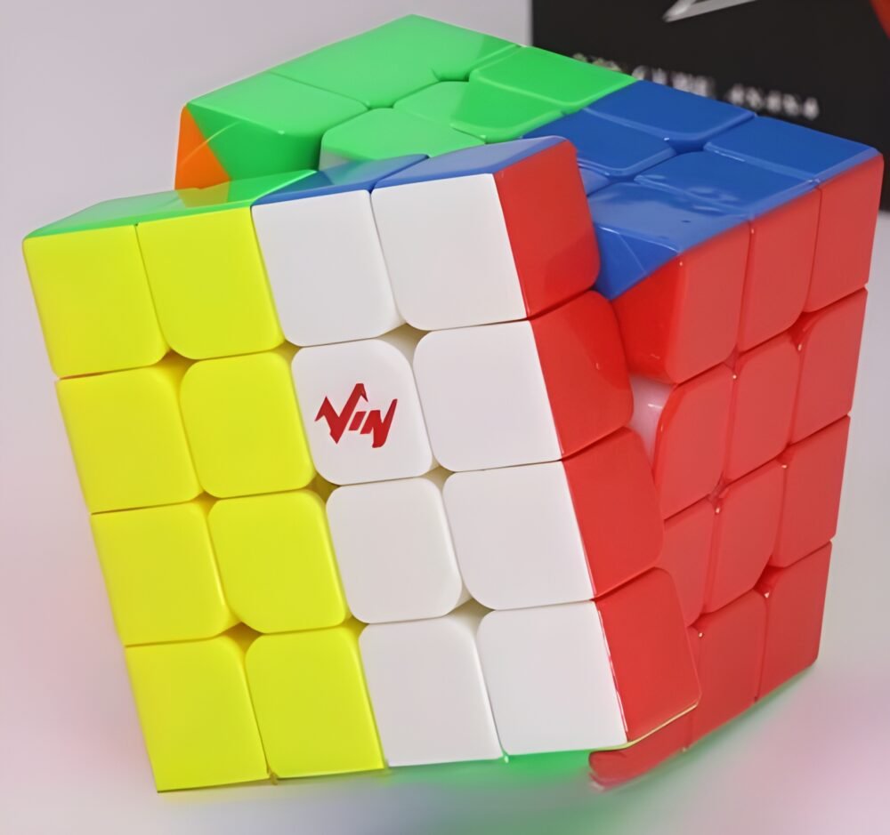 mcubes-vin-cube-4x4-uv-magnetic-cube-img-1