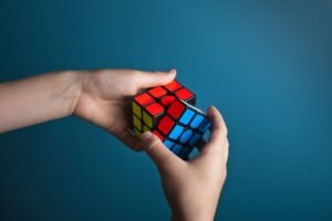 top-5-mistakes-beginner-cubers-make-and-how-to-avoid-mcubes-blog-image-1